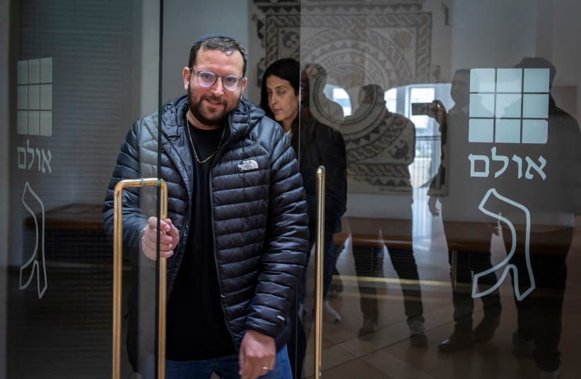 Yonatan Urich is seen following a hearing on journalist Omri Assenheim’s refusal to provide police with materials from a program he broadcast about Eli Feldstein, after the District Court ruled that journalistic privilege does not apply, at the Supreme Court in Jerusalem, March 30, 2026.