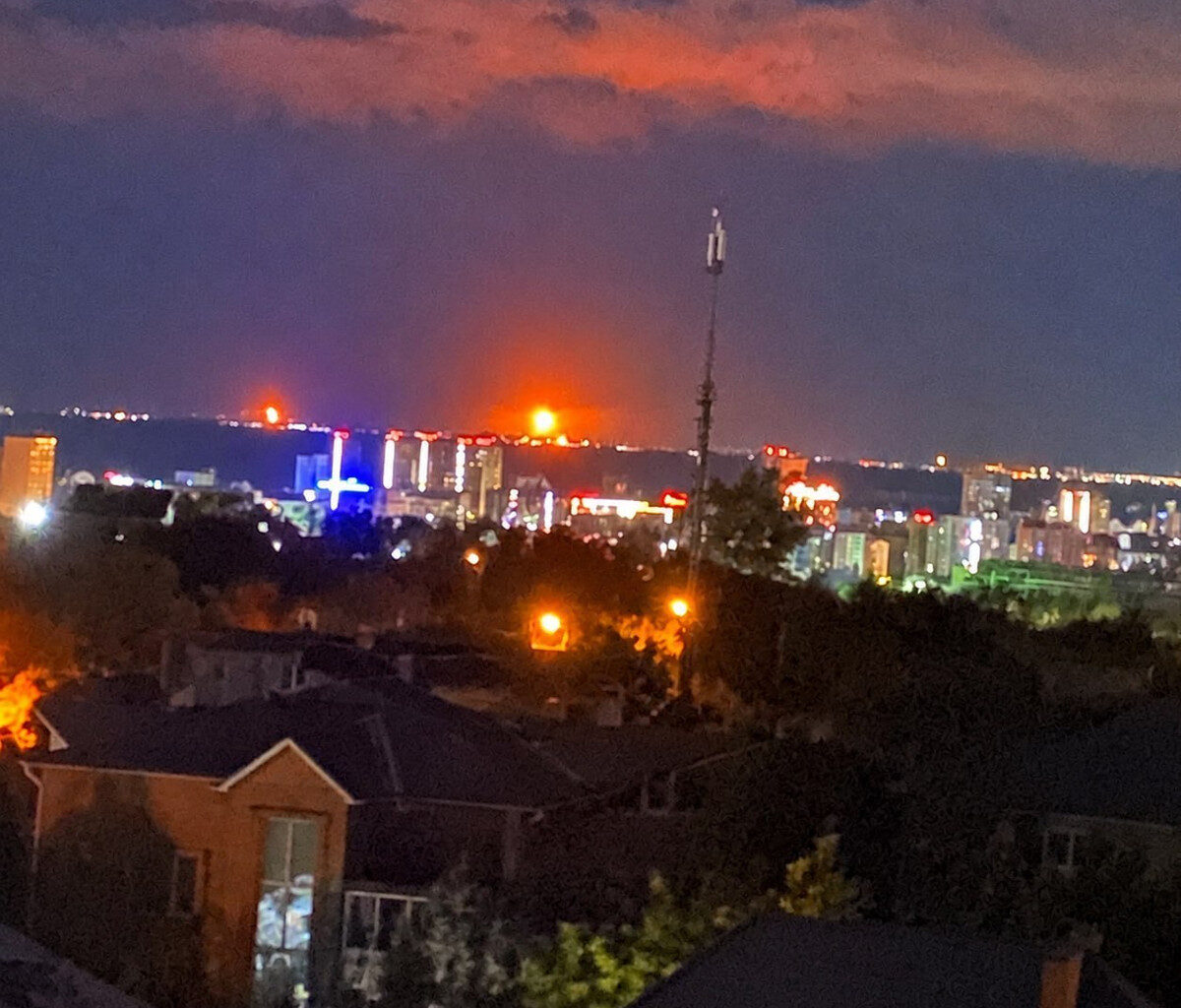 646 Drones Swarm Russia as Fires Hit Europe’s Largest Tank Farm, Oil Facilities