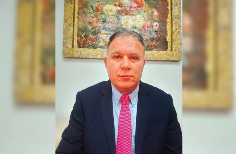 Israeli security concerns over allowing entry to Palestinians are ''flimsy,'' Dr. Ahmad Shadid, head of the Al-Finiq (The Phoenix) list said.