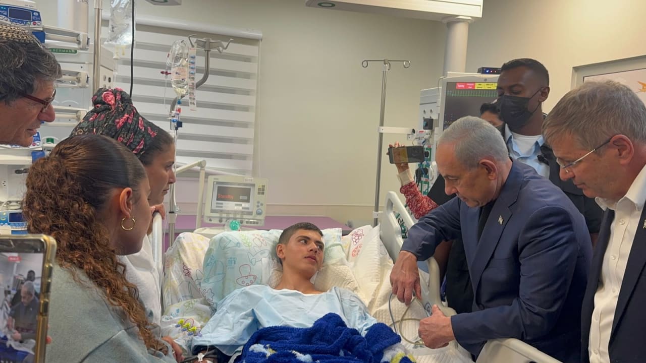 Prime Minister Benjamin Netanyahu and Education Minister Yoav Kisch visited one of the children who was wounded during the northern Israel explosion on Monday, October 12, 2026.