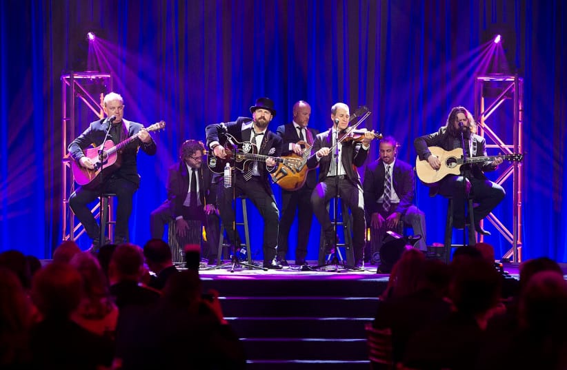 Zac Brown Band at the USO Annual Service Member of the Year Gala in 2016