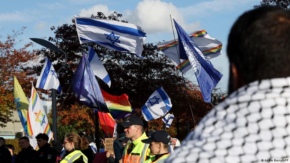 Berlin protesters demand Germany change its Israel stance
