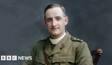 Fr Willie Doyle: Irish campaign to make 'WW1 hero priest' a saint - BBC