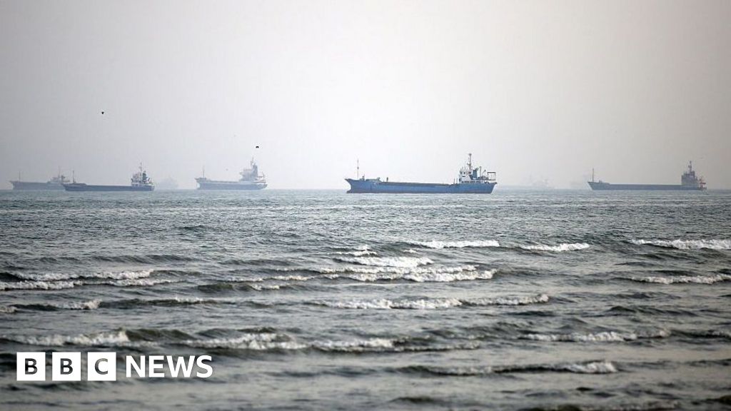 Tanker hit by multiple projectiles in Gulf off Qatar, UKMTO says - BBC