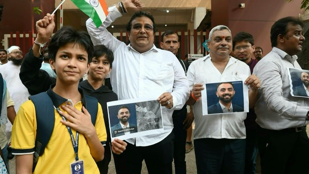 Indian pilot hailed as 'hero' after cockpit struggle on Israel-bound flight