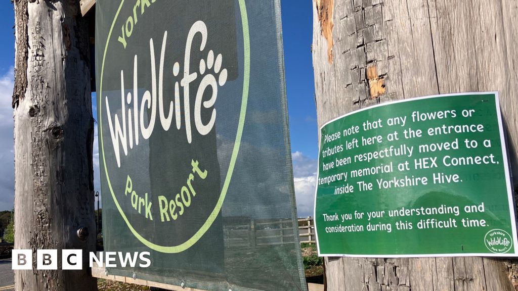 Yorkshire Wildlife Park reopens after man killed by tiger - BBC