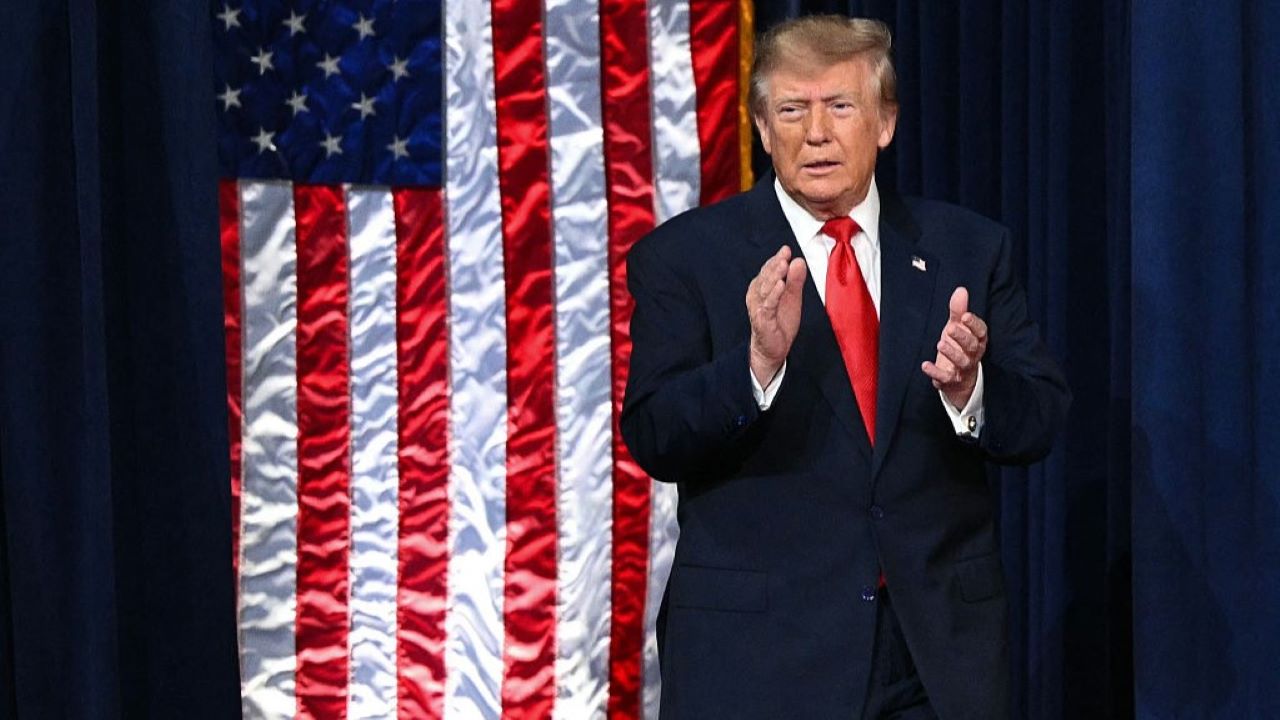 US issues warning over Saudi airports as Trump weighs new strikes on Iran