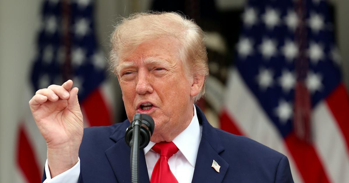 Trump, 80, Has No Clue What Kind of Bomb He Wants to Drop on Iran