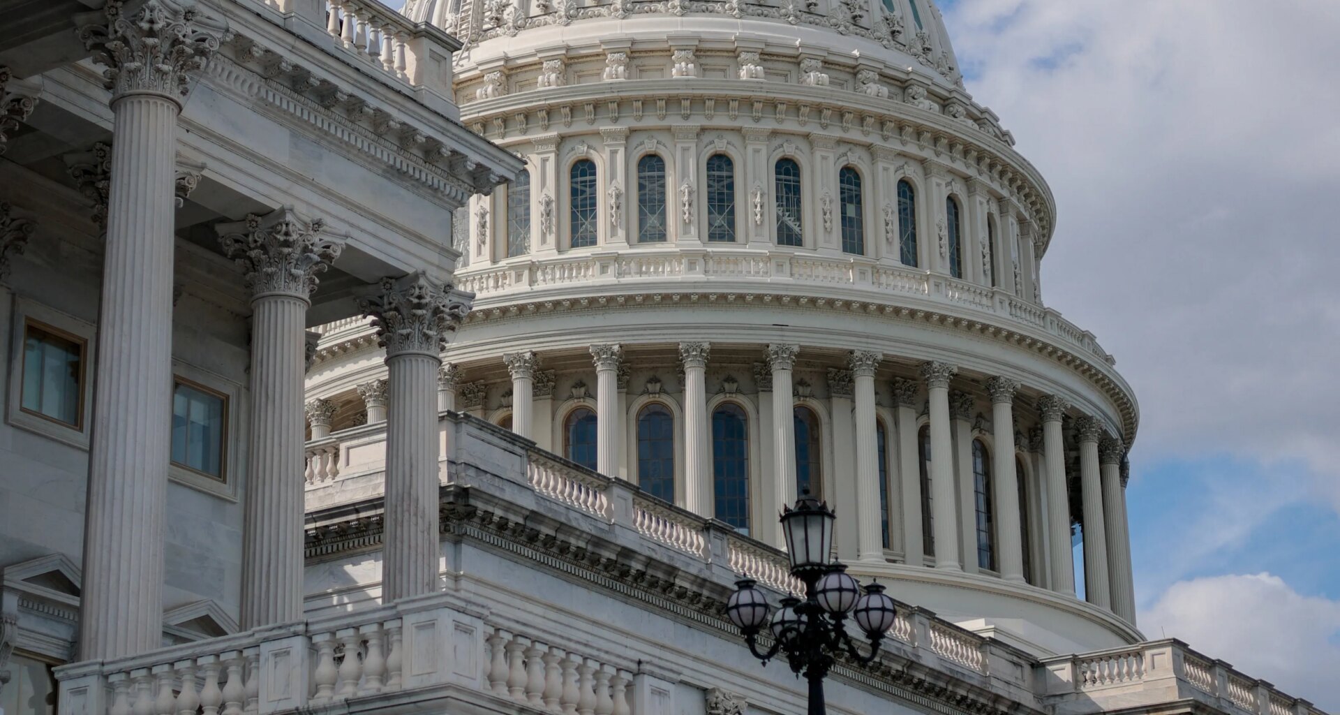 2026 midterm betting odds: Who will win the House and Senate?