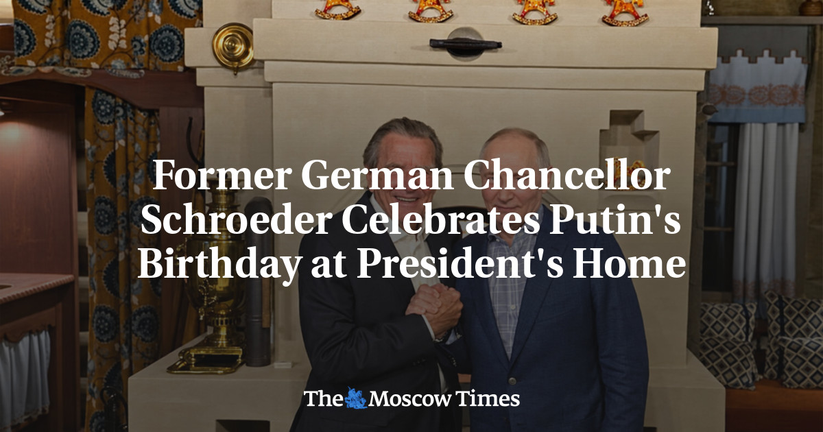 Former German Chancellor Schroeder Celebrates Putin's Birthday at President's Home