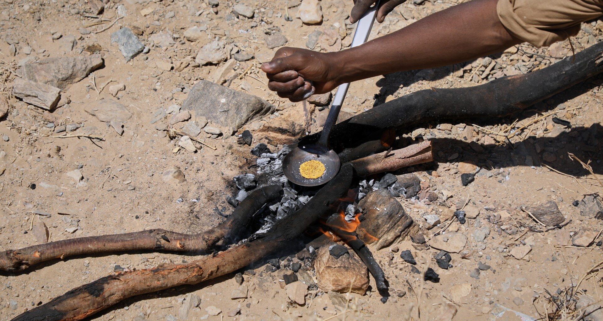 Deadly gold mine air strikes highlight Egypt-Sudan border insecurity | Sudan war News