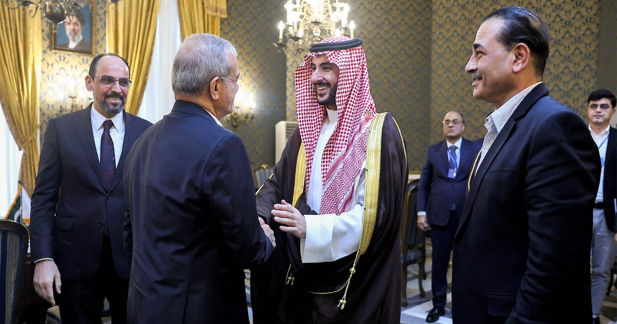 Middle East latest: Iran and Makkah defence pact countries hold talks to defuse tensions