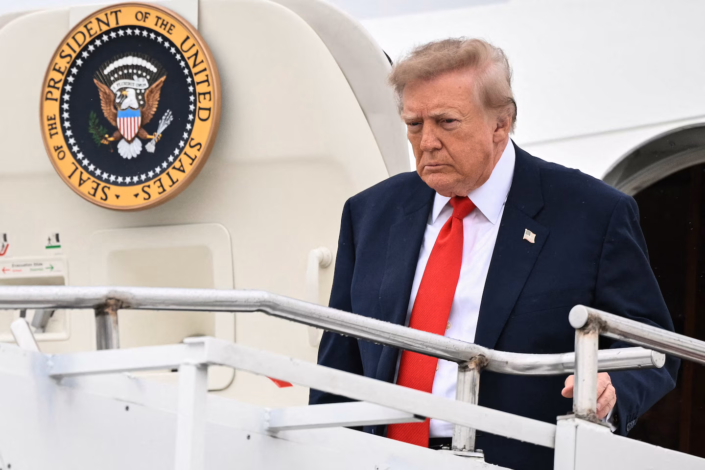 Trump says Ukraine should ‘get a new president’ after U.S.-Russia diesel deal