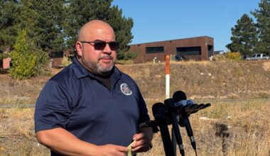 2 dead in plane crash south of Boulder