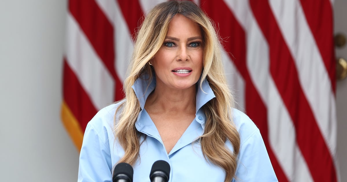 Melania Trump Rewrites History in Shocking Snub of Pope Leo in Ukraine Ceasefire Putin