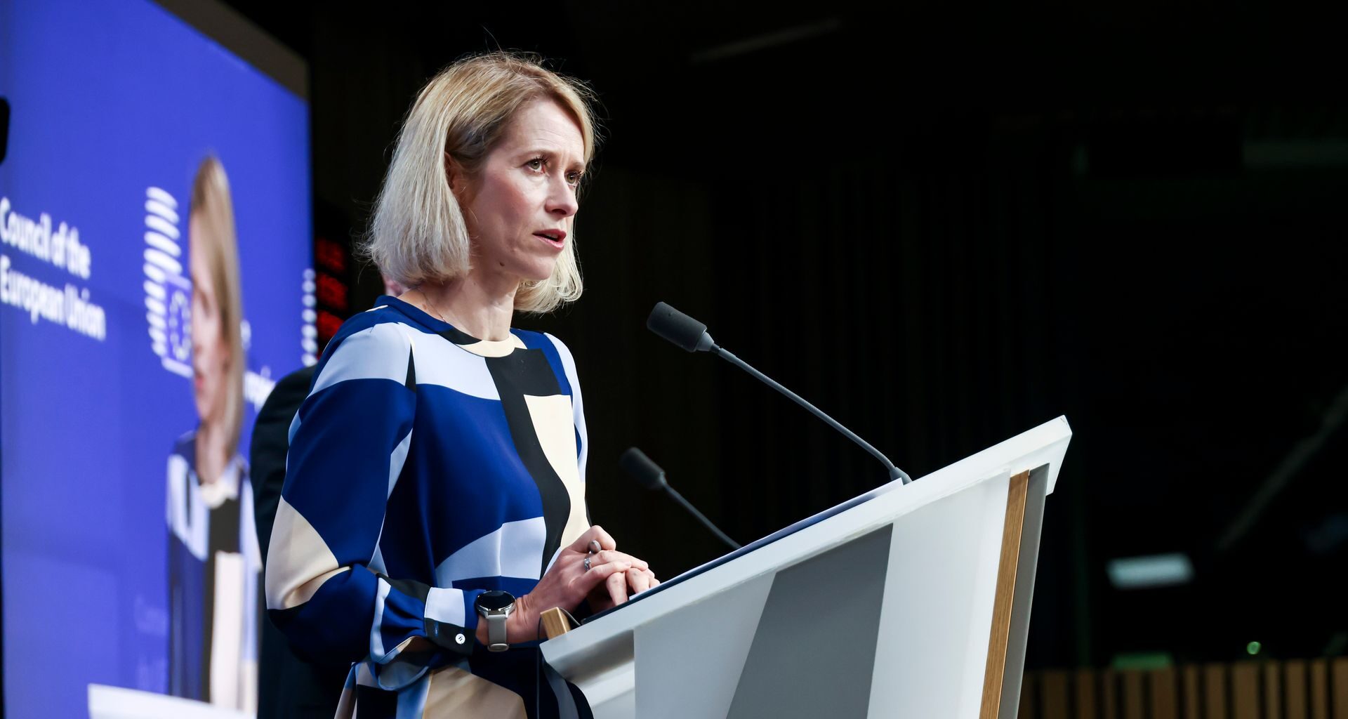EU ambassadors wave through largest-ever list of Russia sanctions