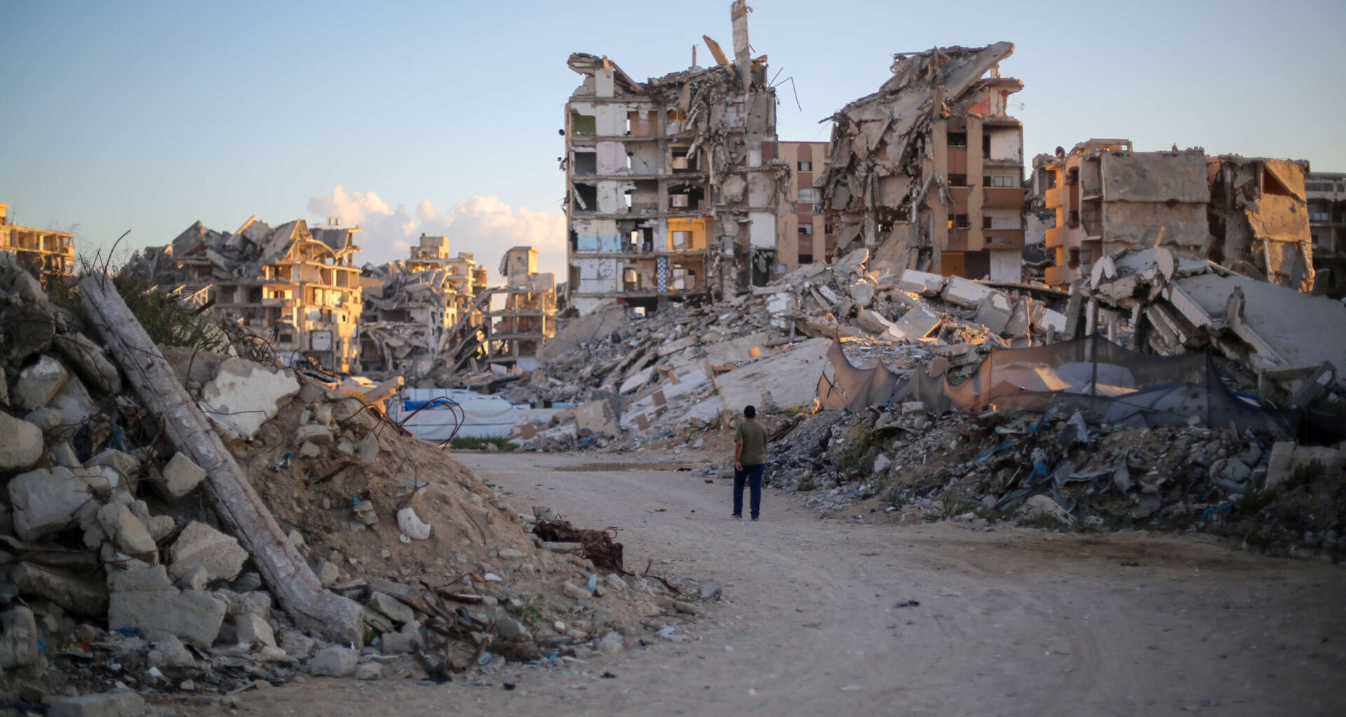 A Shadow of Fear Hangs Over Gazans Amid Israeli Defense Minister’s Threats