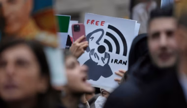 Opinion | Iran, Russia target Starlink. Democracies can help.