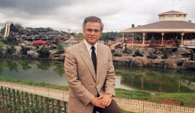 Jim Bakker, disgraced televangelist who went to prison, dies at 86 - The Washington Post
