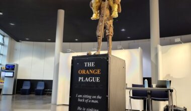 Trump Appears Naked, Covered in Gold in European Parliament Statue