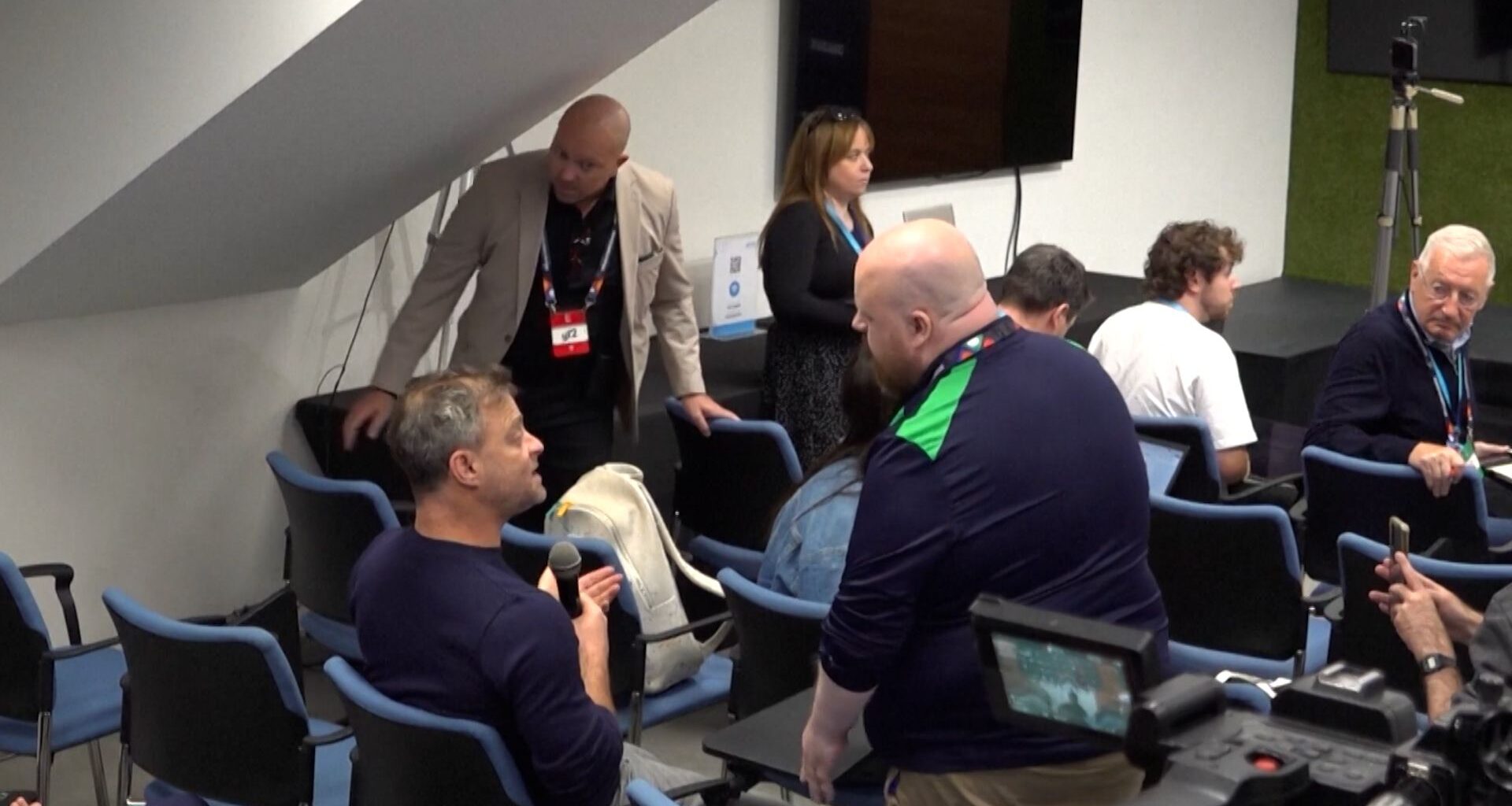 Israeli reporters’ ‘verbal attack’ cuts short Ireland press conference | Football