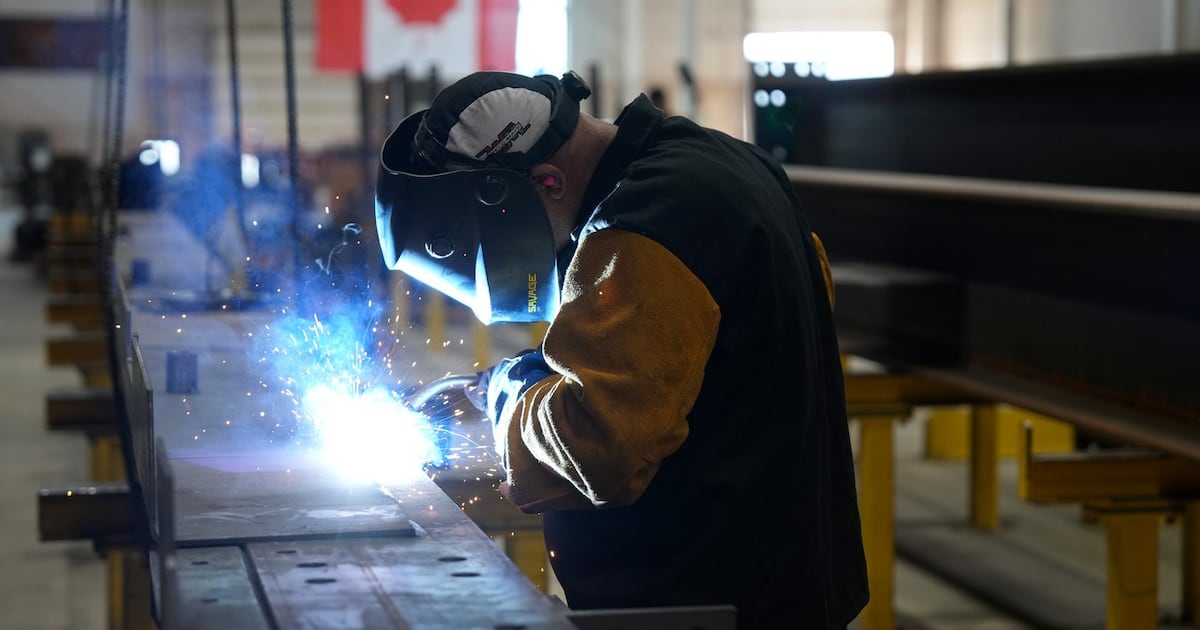 Small Canadian steel companies worry buying Canadian ‘prices you out’ of domestic production - CTV News