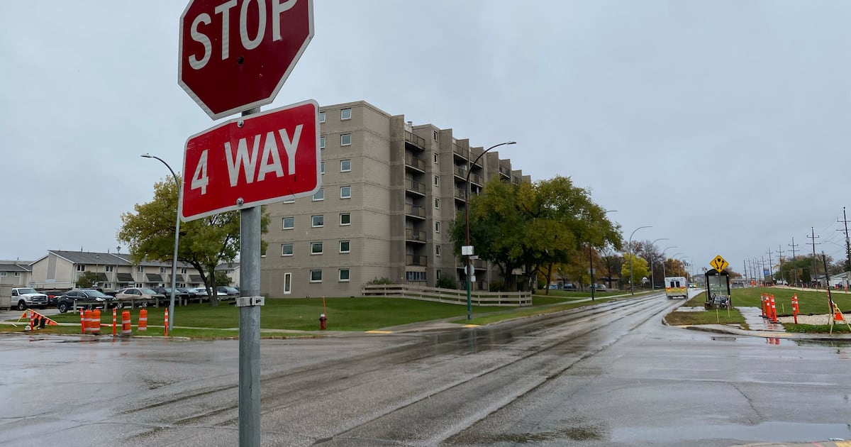 Armed suspect arrested after incident with taxi: Winnipeg Police - CTV News