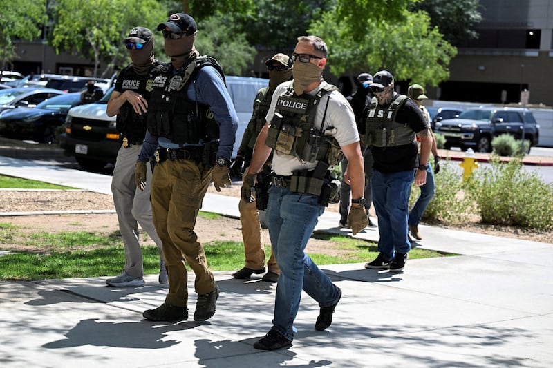 ICE agents