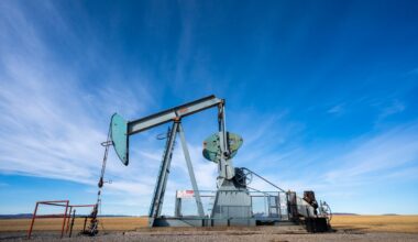 Oil industry faces major spending hikes to fill planned pipeline expansions