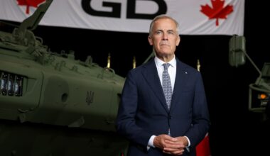 Ottawa to turn defence procurement agency into Crown corporation, sources say