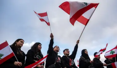 Poll of Arab American voters show shift to Democrats for midterms