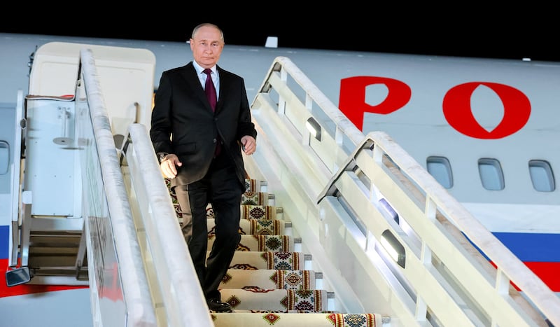 Putin arrives in Turkmenistan on Thursday. This plane had to land in St. Petersburg instead of Moscow on Friday.