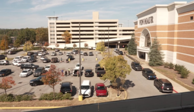 1 shot in arm during fight at Riverchase Galleria, Hoover mayor says
