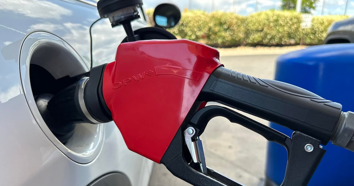 Fill up on gas before prices go up on Friday: analyst