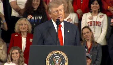 Trump suggests renaming Atlantic or Pacific Ocean 'Trump Ocean'