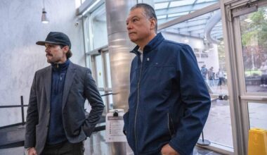 Sen. Alex Padilla inspects Sacramento ICE holding center