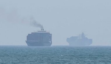 Ships sailing in strait of Hormuz (Photo: AFP)