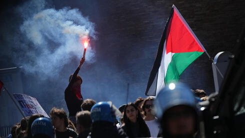 Italy’s antisemitism fight erupts into political battle over Israel