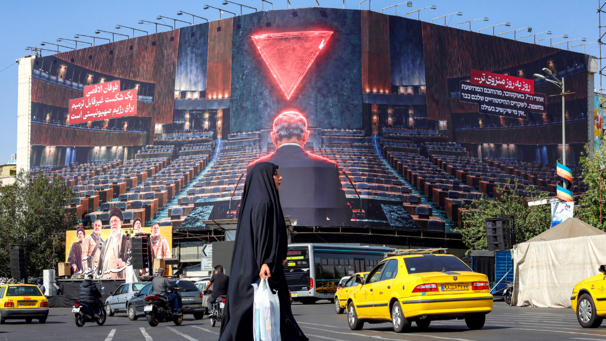 'Escalation is coming': Middle East on edge as new Israeli-US attack on Iran looms