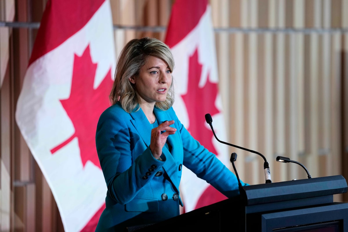 Stelco owner could be forced to divest assets if layoffs proceed, Joly warns