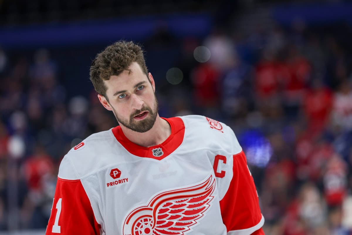 Dylan Larkin booed during Red Wings’ home opener