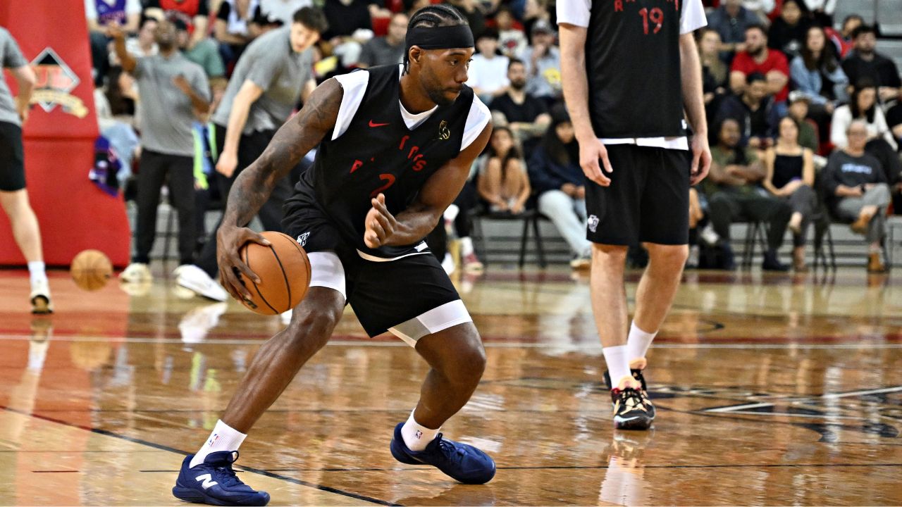 Why Kawhi Leonard is taking his time integrating into Toronto Raptors' lineup