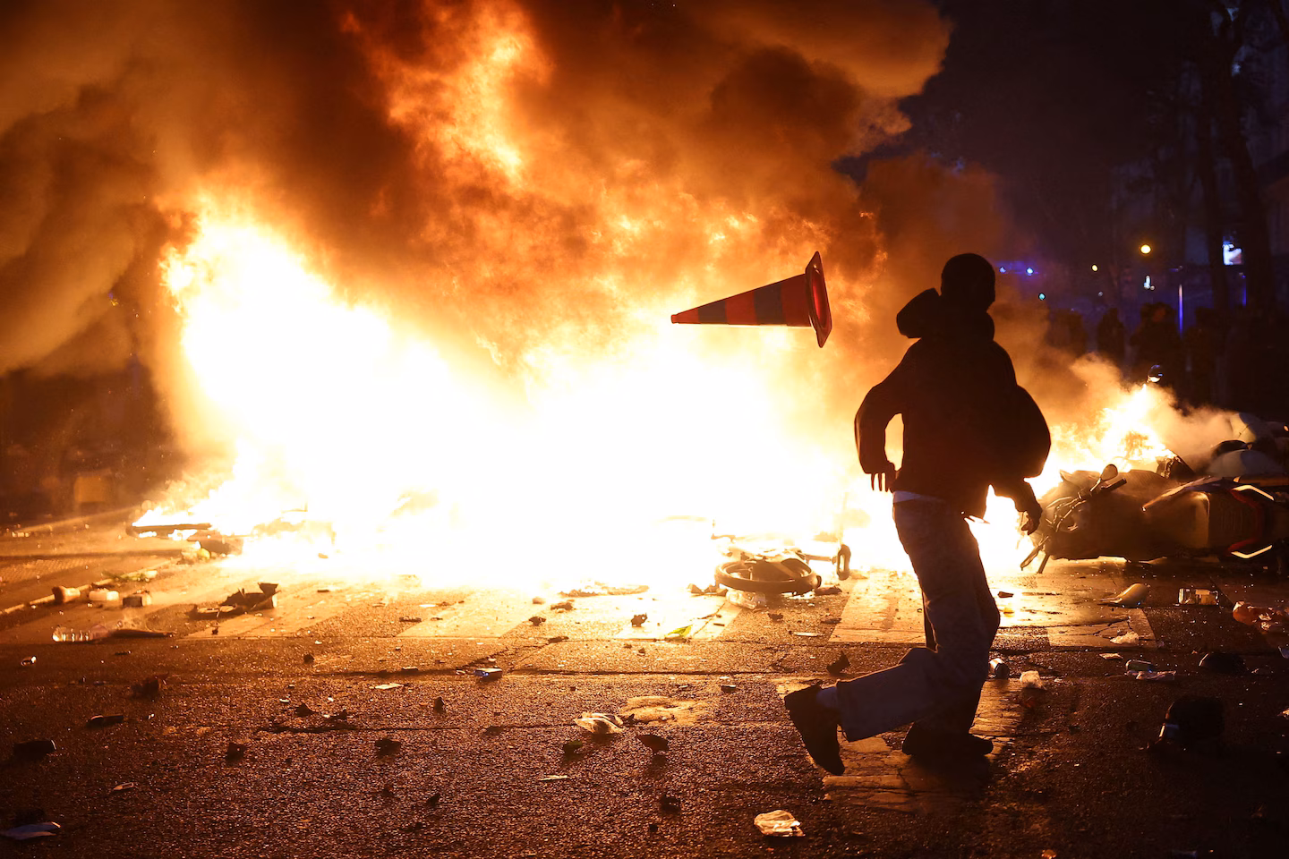 Destructive protests sweep across France, with buildings burned and hundreds detained - The Washington Post