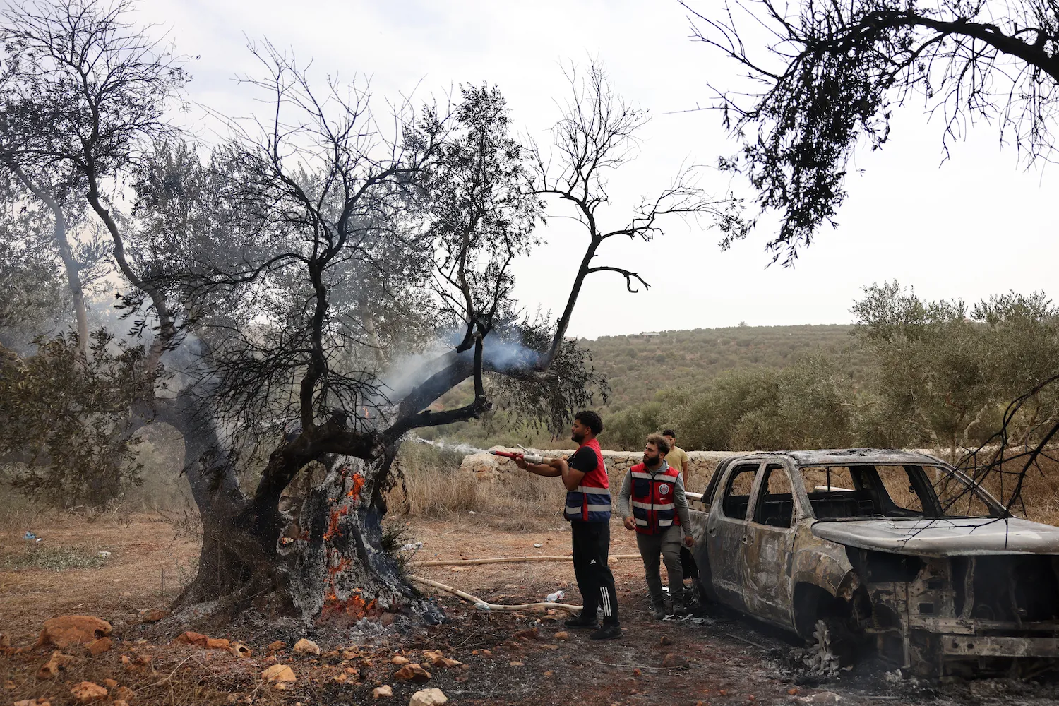 Israeli Settlers Attack Palestinians, Washington Post Reporter in the West Bank
