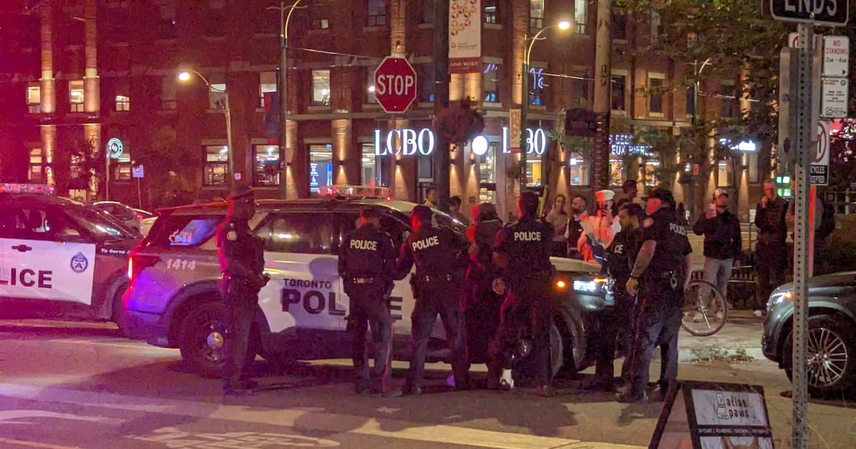 Toronto parking officer assaulted: Suspect facing several charges