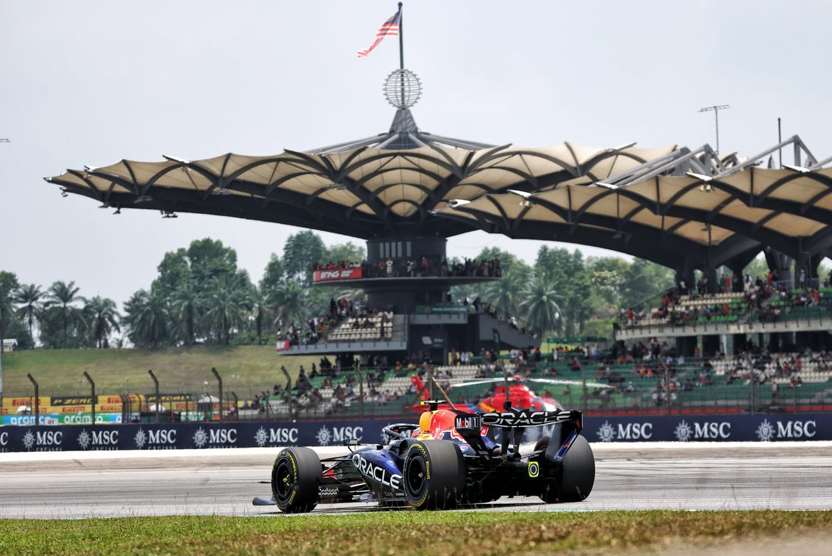 F1 Bahrain GP in Malaysia starting grid after penalties