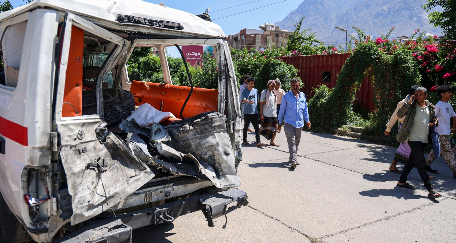 Time ‘running out’ to reach Yemen’s Taiz amid deepening crisis, UN says | Humanitarian Crises News