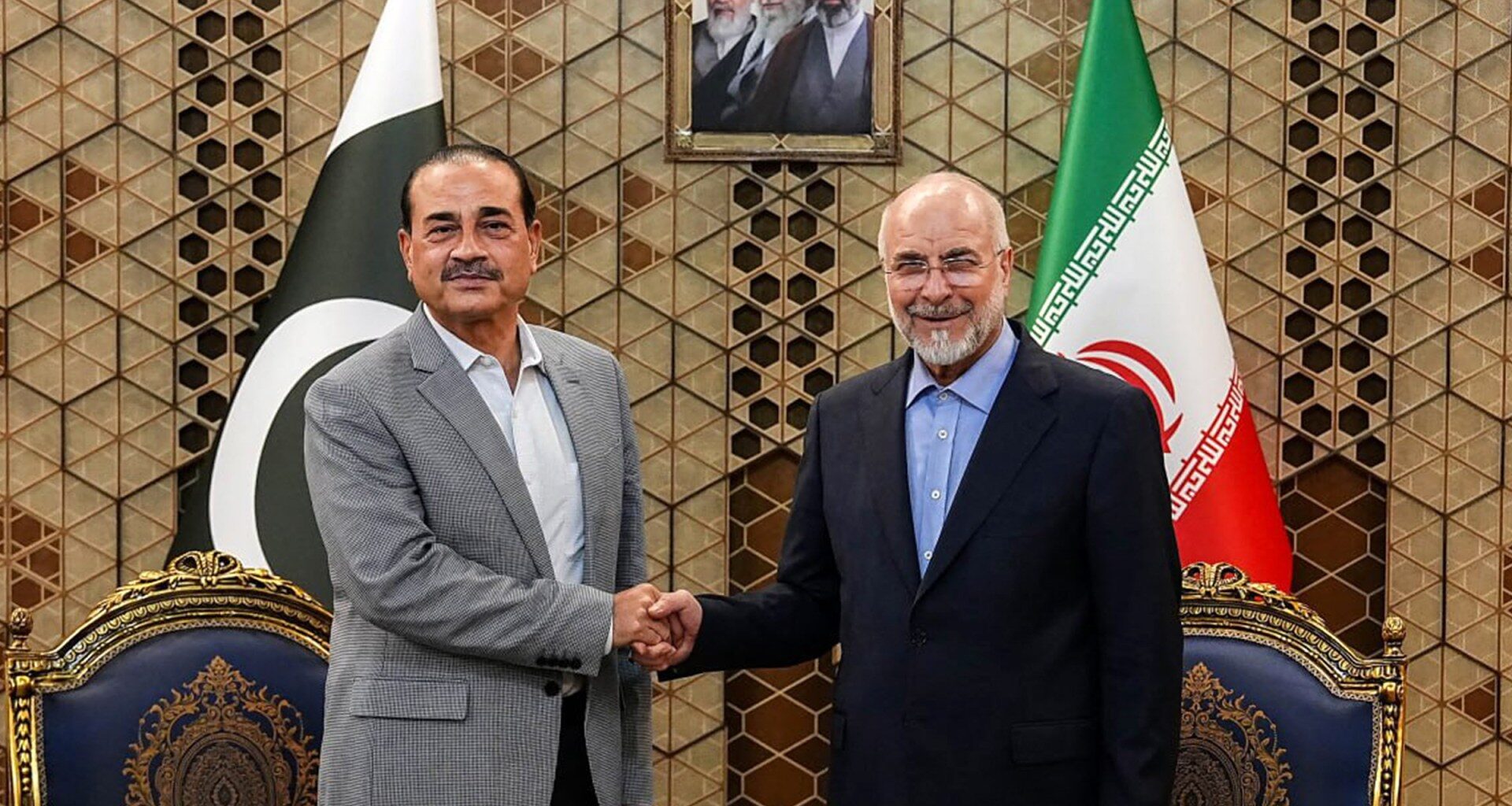 Pakistan army chief in Tehran: Can diplomacy prevent new US-Iran fighting? | US-Israel war on Iran News