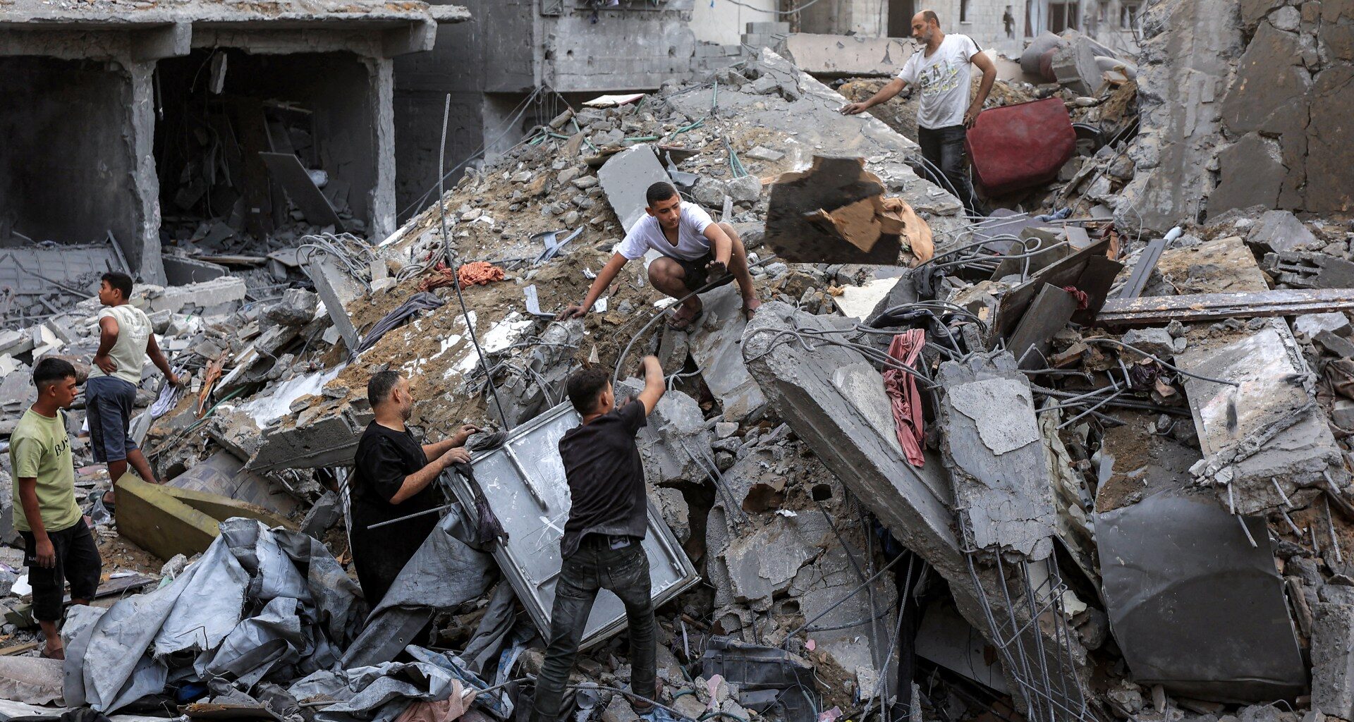 Gaza ceasefire ‘exists in name only’, more than 100 NGOs say | Israel-Palestine conflict News