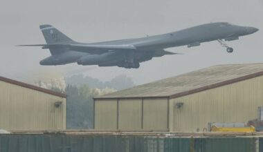 A B-1 bomber takes off from RAF Fairford in Fairford, England, Tuesday, Sept. 29, 2026. (AP Photo/Alastair Grant)